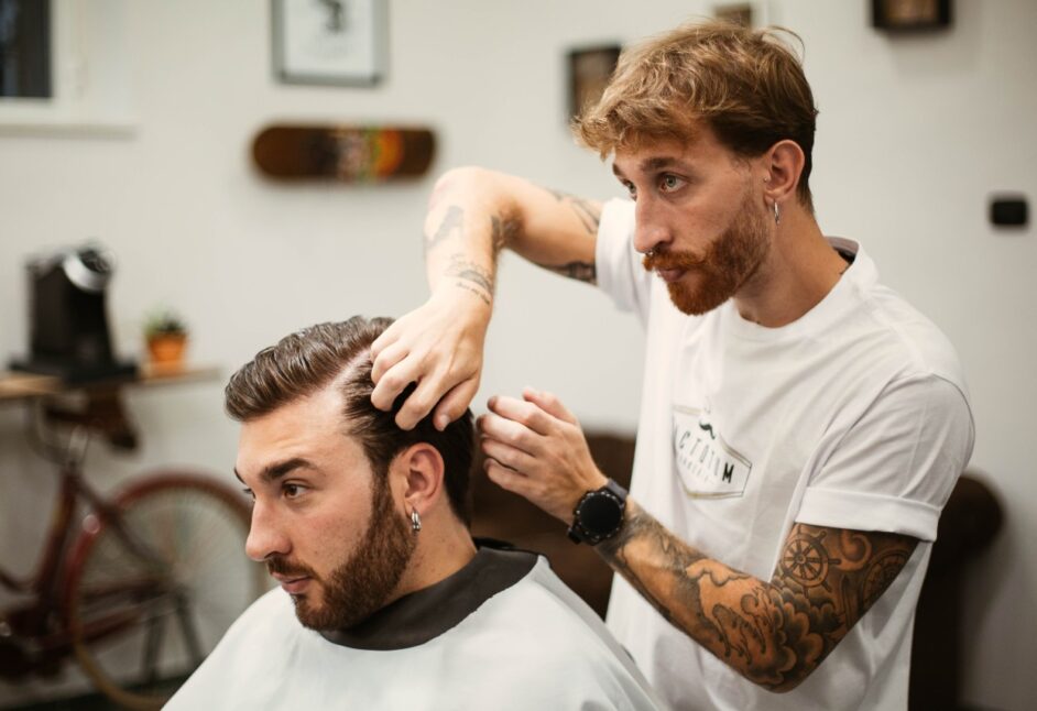Factotum-Barberia-pettinare